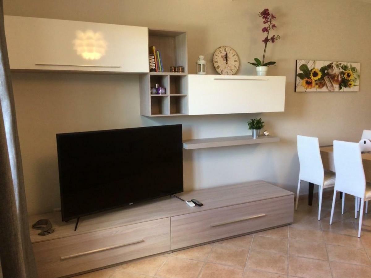 Appartamento Vista Lago Дженцано ди Рома Екстериор снимка