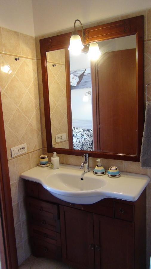 Appartamento Vista Lago Дженцано ди Рома Екстериор снимка