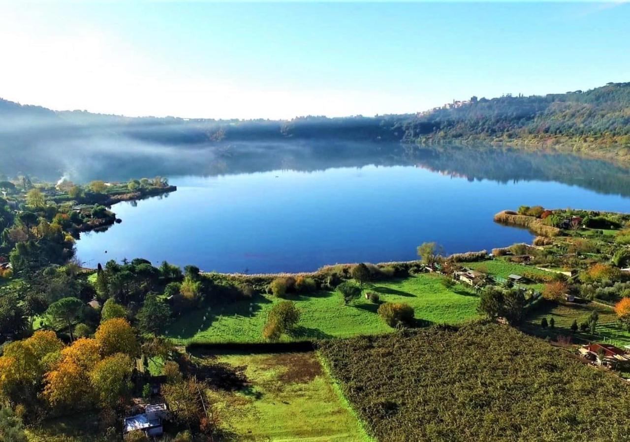 Appartamento Vista Lago Дженцано ди Рома Екстериор снимка